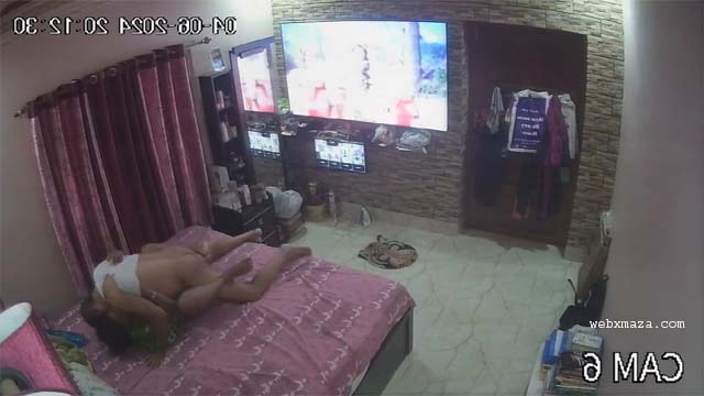 Horny Husband Wife Fucking Recorded In CCTV