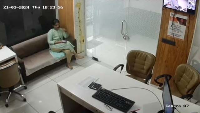 Wife Cheating Fucked by Manager in Office CCTV Cam