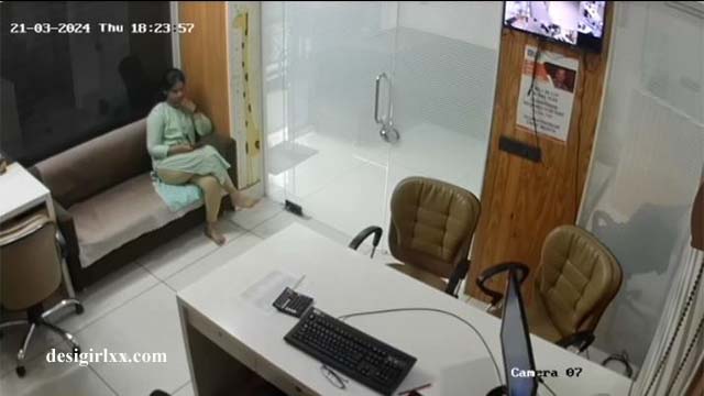 Manager in Office CCTV Cam 4 Full Recorded Beautiful Secretary Fucked