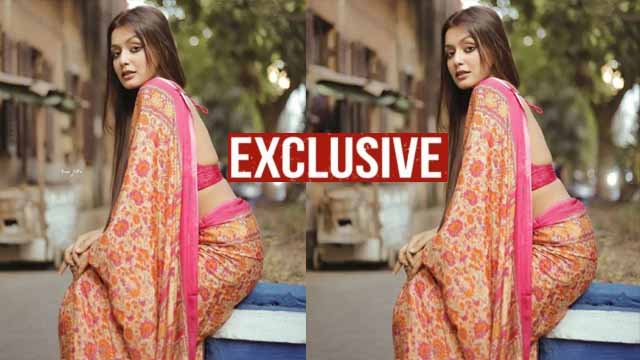 Roohi Roy Opening Red Blouse – Showing Nipples Naari Magazine Shoot Watch