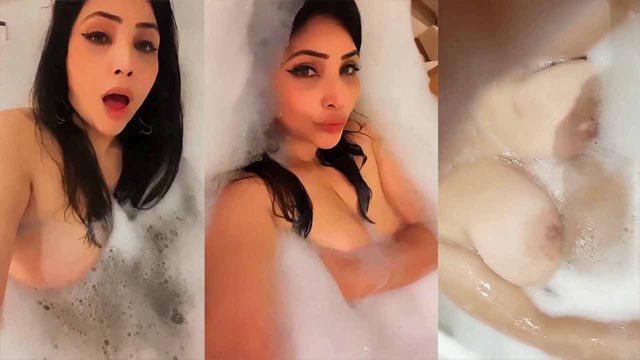 Rajsi Verma Showar Nude Show After A Long Time Must Watch