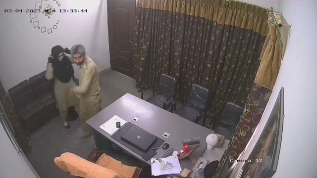 Paki Politician Karachi Ministry Head Sex Cam Vid Viral Most Treanding Video Part 2 Watch Online