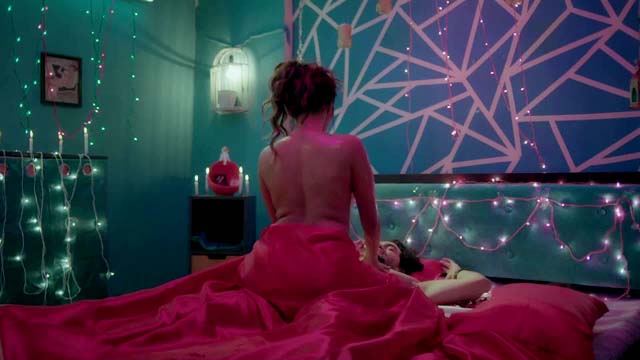 Meera Sarang and Pooja Katurde Hot scenes Gemadpanthi Must Watch