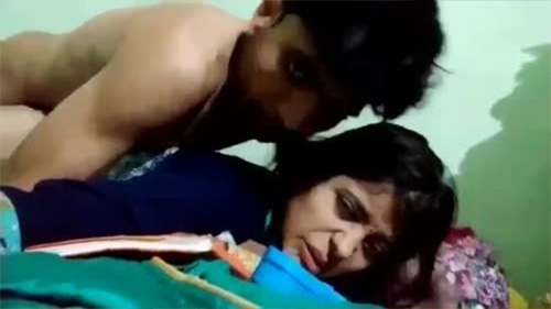 Cute Young Girl Painful Banged by Boyfriend See Expression Watch Online