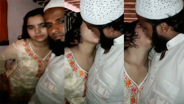 Latest New Viral Trending Video Viral Bangali Couple In Arab Style Kissing Scene Watch Now