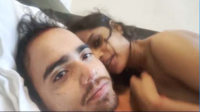 Desi Horny Girlfriend Sex With Her Class Mate When she in Horny Watch Now