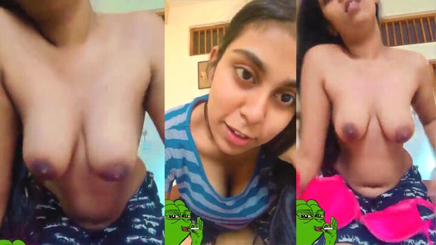 Indian Girl Showing Her Boobs