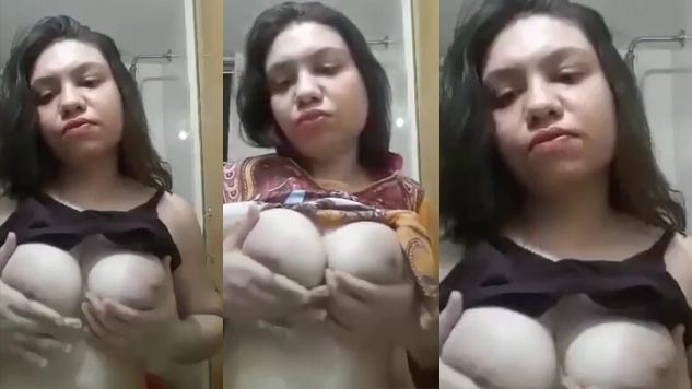 Beautiful bhabi Updates Exclusive Nude Boobs Show Watch