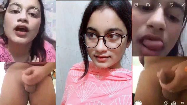 Extremely Beautiful Girl Enjoying with Boyfriend on VC Giving Naughty Expression Don’t Miss Clips 01